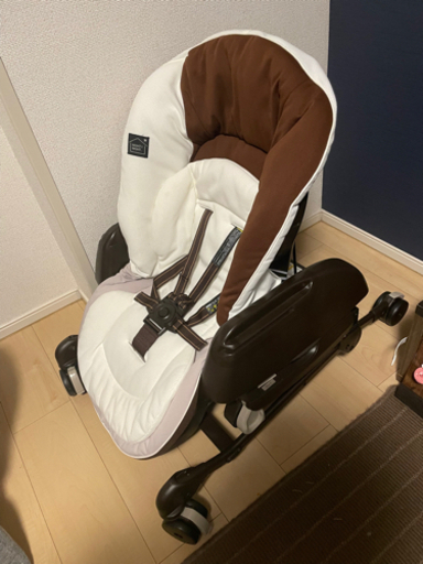 【取引決定】コンビ ネムリラ オートスイング ハイ＆ローチェア 電動チェア バウンサー