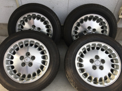 シーマ純正タイヤ