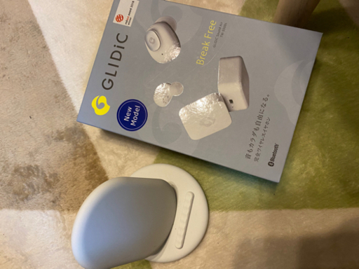 Bluetoothイヤホンと置型充電※最終値下げ