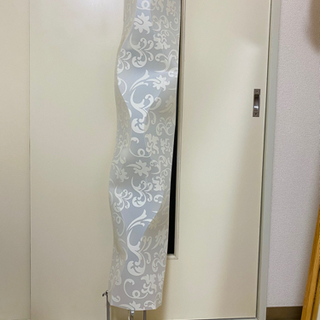 フロアランプ　無料