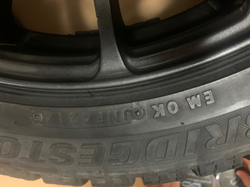 スタッドレスVRX＋ENKEIホイール(プリウス、86、レガシィ)