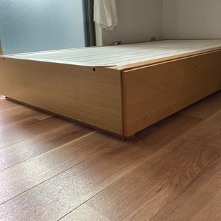 無印用品のシングルベットフレーム　(収納付き)