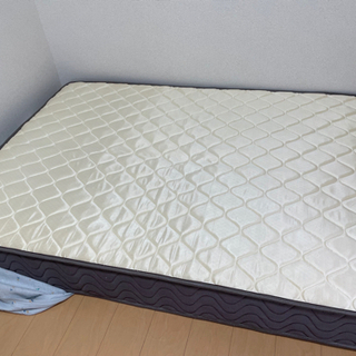 値下げ‼️美品‼️【ニトリ　ダブルベットマットレス、シーツカバー】かたさ普通の画像