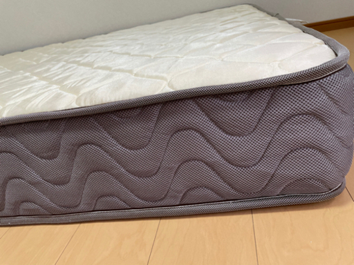値下げ‼️美品‼️【ニトリ　ダブルベットマットレス、シーツカバー】かたさ普通