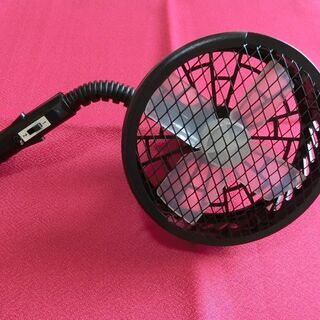 [中古品] 車内用小型扇風機！ 停止・弱風・強風切換え可能！