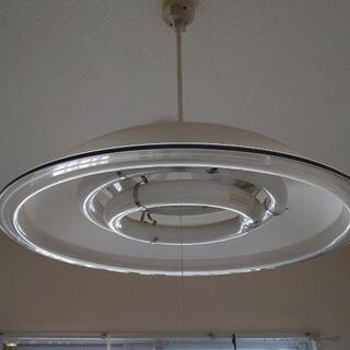 決まりました。 照明2個の画像