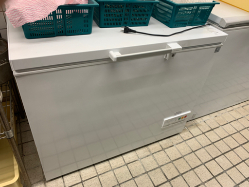 業務用冷凍庫