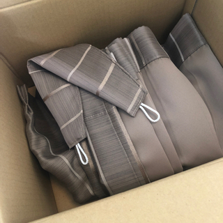 茶色カーテン差し上げます。の画像