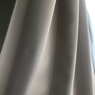 茶色カーテン差し上げます。の画像