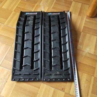 スノーヘルパー 丈夫なプラスチック