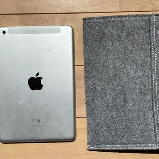 【終了】iPad mini（第二世代） 128GB Retina ディスプレイ（Wi-Fi ＋Cellular（au））フェルトケース付をお譲りしますの画像