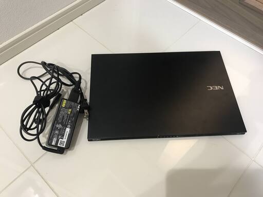 【中古】Core i5 超軽量約795g 高解像度ノート PC