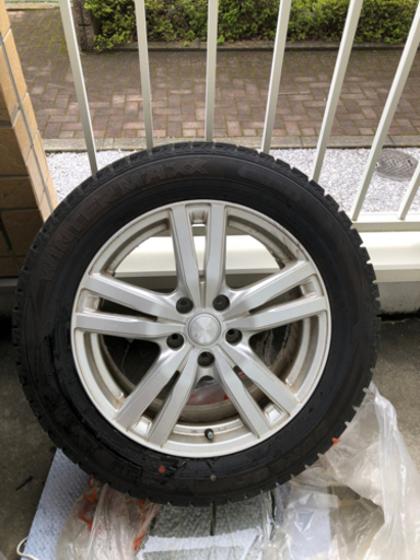 スタッドレスタイヤ(ホイール付き)