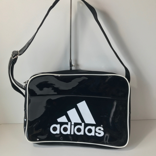 アディダス adidas エナメルバッグ