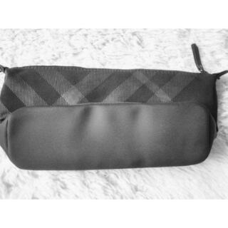 【新品】バーバリー　ポーチの画像
