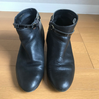 ショートブーツの画像