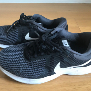 Nike  スニーカー