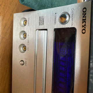 ONKYOのコンポと、iPod クラシックのセットの画像