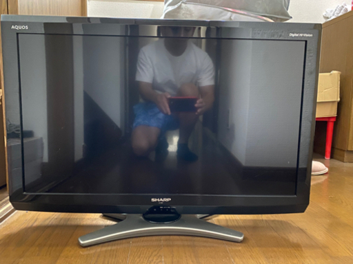 シャープ　32型　液晶テレビ