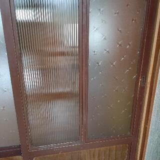 昭和の模様ガラス　差し上げます。