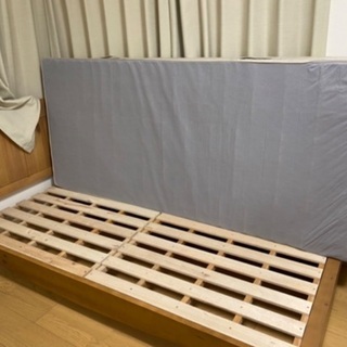 木製シングルベッド4つ　ダブル1つ　の画像