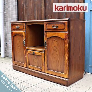 Karimoku(カリモク家具)の人気シリーズCOLONIAL(コロニアル)のレンジボードです。アメリカンカントリースタイルのクラシカルなキッチンボードはダイニングを上品な空間に♪BI118