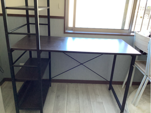 美品！デスク　シンプルでどこにでも合います^_^