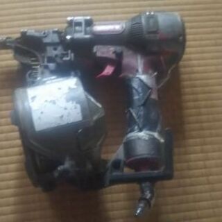 MAX高圧釘打ち機とホースセットの画像