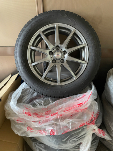 グッドイヤースタッドレスタイヤ