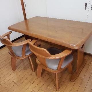 【受付終了】ダイニングテーブル