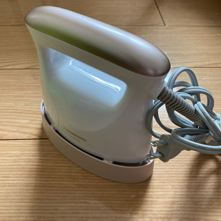 Panasonic製スチームアイロン 衣類スチーマー NI-FS...