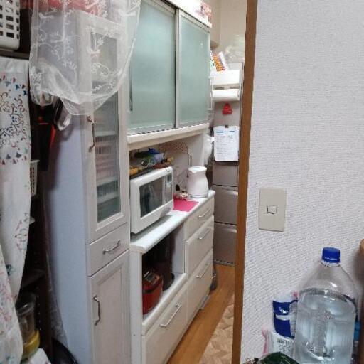 食器棚