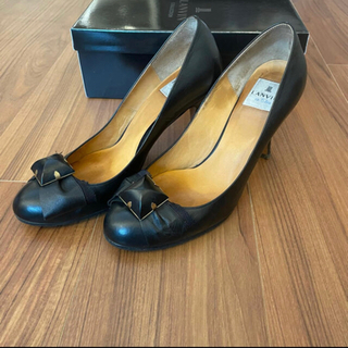 LANVIN en blue キュート　ビジューxリボン　パンプ...