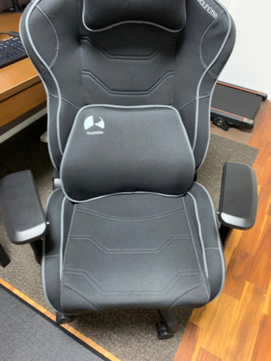 バウフュッテ ゲーミングチェアと専用座布団