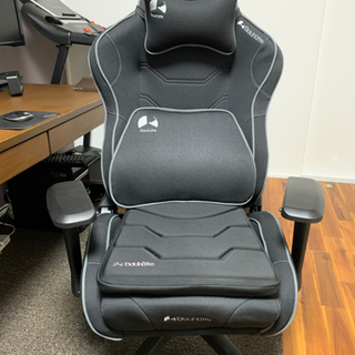 バウフュッテ ゲーミングチェアと専用座布団