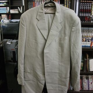 アルマーニ　スーツ　シミあり　興味のある方は質問していただければ...