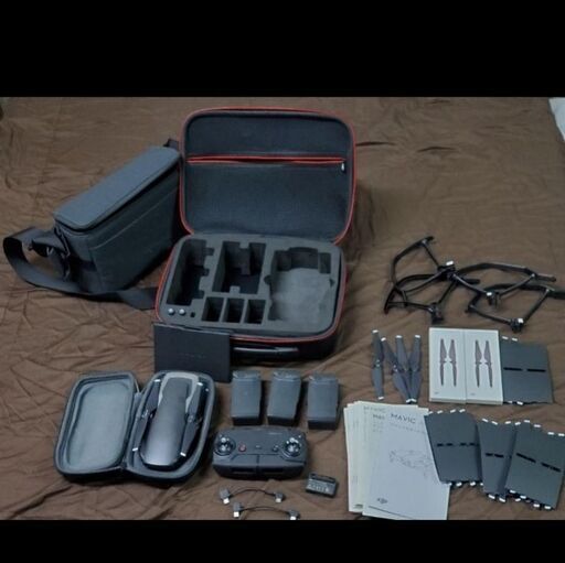 【付属品多数 バッテリー３個】DJI MAVIC AIR ドローン
