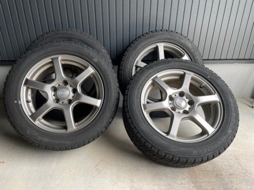 中古スタッドレスタイヤ　205/55R/16