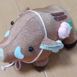 イノシシの置物の画像