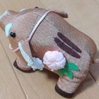 イノシシの置物の画像