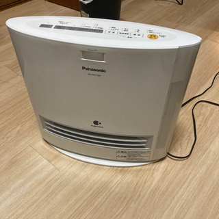 Panasonic セラミックファンヒーター　加湿器付き