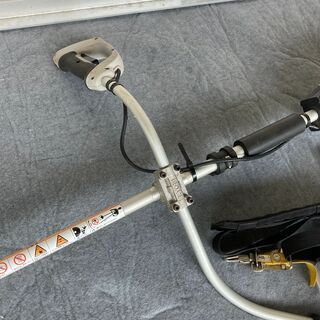 ナイロンカッタ付 RYOBI リョービ 刈払機 AK-6000 両手ハンドル式 電動式 草刈機 草刈り機 刈払い機 の画像