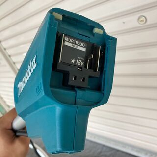 付属品完備 使用回数僅か makita マキタ MUR190UD 本体のみ 充電式 草刈機 Uハンドル 18Vの画像