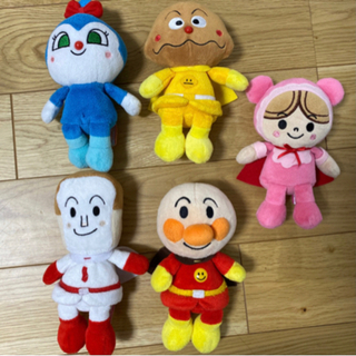 【決まりました！】アンパンマン　ぷりちぃビーンズシリーズ　ぬいぐるみ