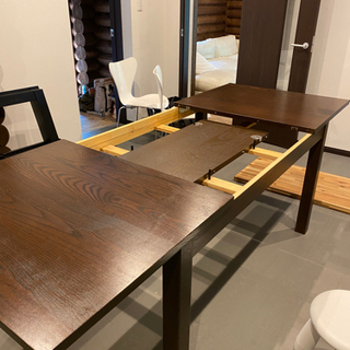 価格変更　IKEA BJUSTA ビュースタ　ダイニングテーブルの画像