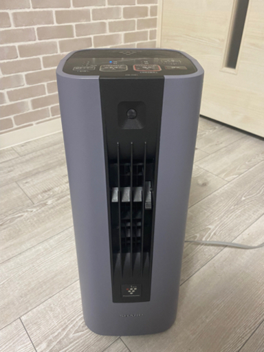 シャープ　Sharp    ファンヒーター　空気清浄機　HX-HS1