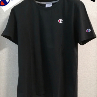 匿名配送❗️品チャンピオン黒Ｔシャツ半袖刺繍ロゴ入れ人気ブランド...