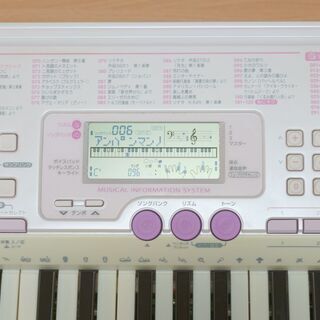 電子ピアノ（CASIO LK-107）の画像