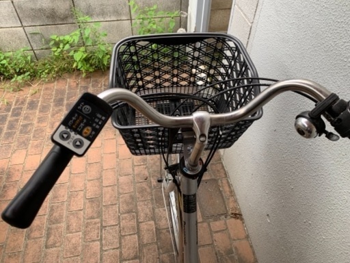 （良品）パナソニックの電動自転車（ビビ・SX　26型（シャイニーシルバー） BE-ELSX632S2）