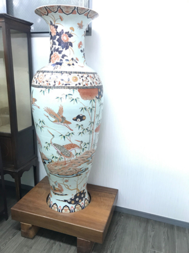 大きな壺　伊万里焼き